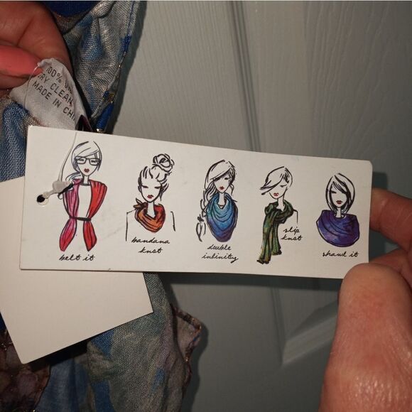 LULLA COLLECTION by BINDYA Blue FloralPrint Women's Scarf 100%Viscose NWT 70"×27 - Picture 3 of 8